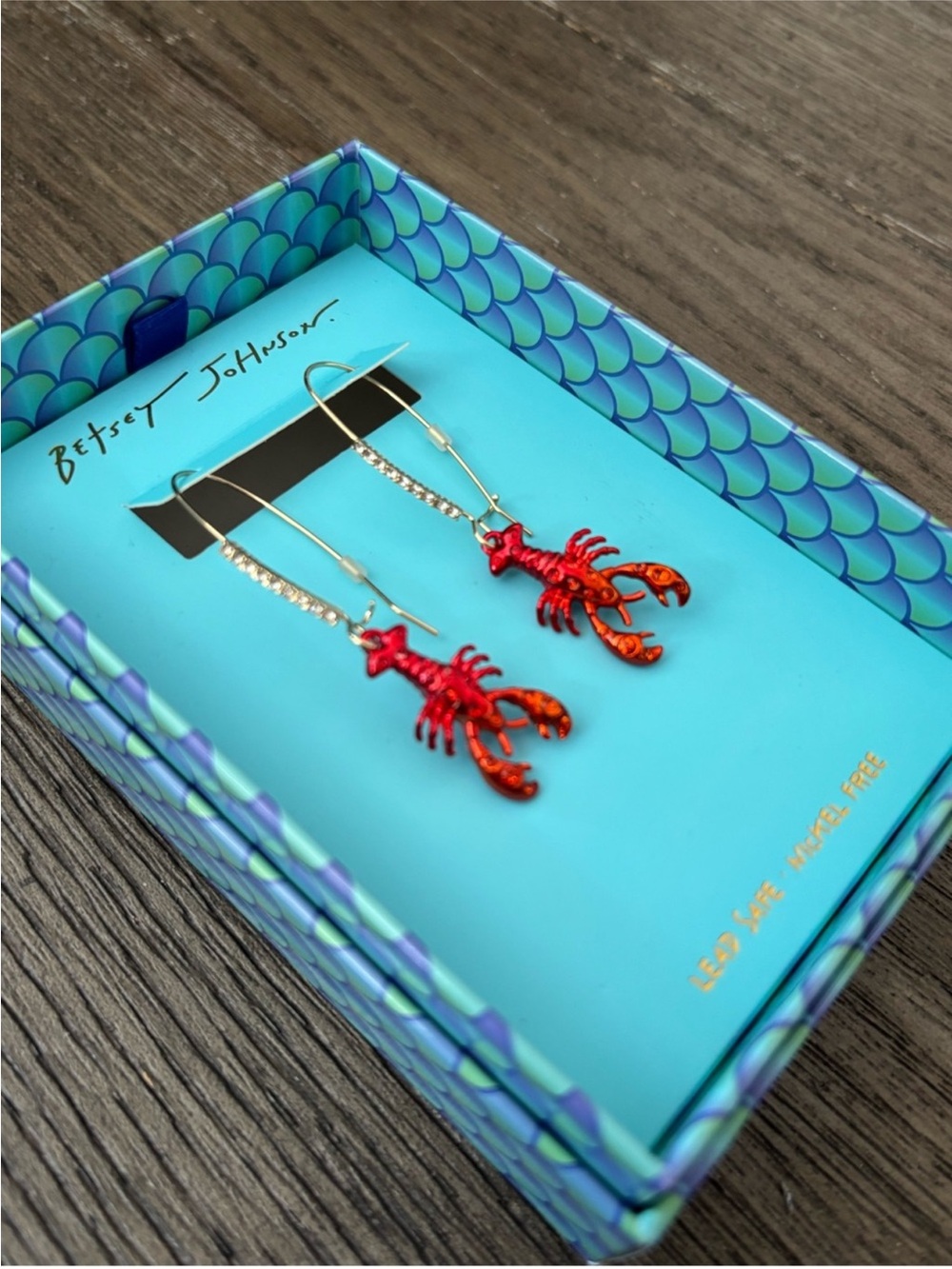Betsey Johnson Red Lobster Charm Drop Earrings - Picture 3 of 7